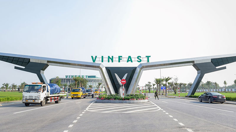 Xe buýt điện VinBus chạy thử nghiệm trên phố Hà Nội bắt đầu với 3 tuyến   Báo Dân trí